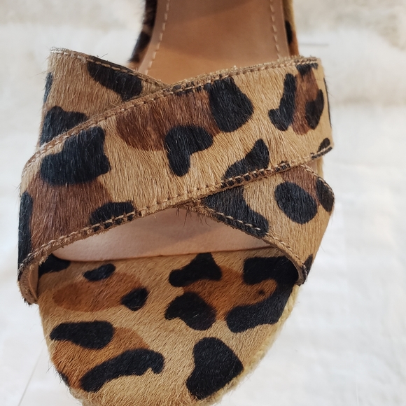 Steve Madden KLoudd-L Pony Hair Wedge Sandal - Picture 2 of 9